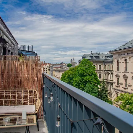 Inpoint With Free Parking كراكوفيا