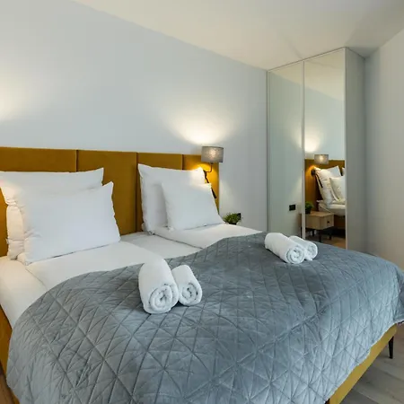 Inpoint Drive - Stay&park Free Aparthotel *