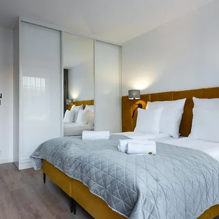 Inpoint Drive - Stay&park Free Aparthotel Krakow