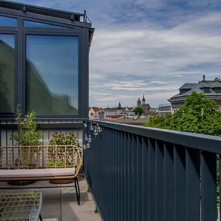 公寓式酒店 Inpoint With Free Parking 4*