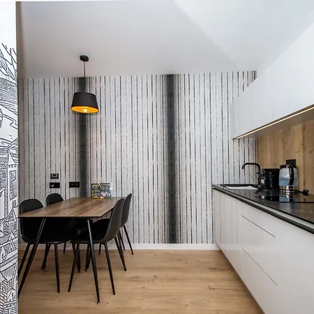 Inpoint With Free Parking 4*